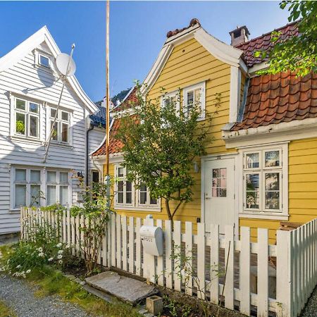 شقة Charming Bergen House, Rare Historic House From 1779, Whole House المظهر الخارجي الصورة