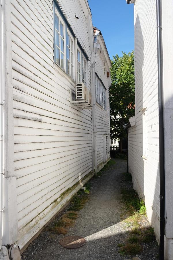 شقة Charming Bergen House, Rare Historic House From 1779, Whole House المظهر الخارجي الصورة